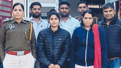 Wanted in firing case, woman detained in Jaipur
