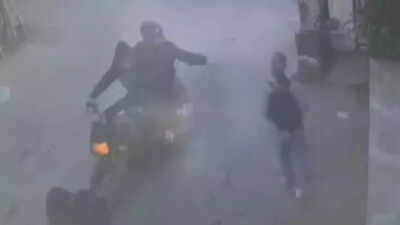 Delhi acid attack: Victim's neighbour among three arrested | Delhi News ...