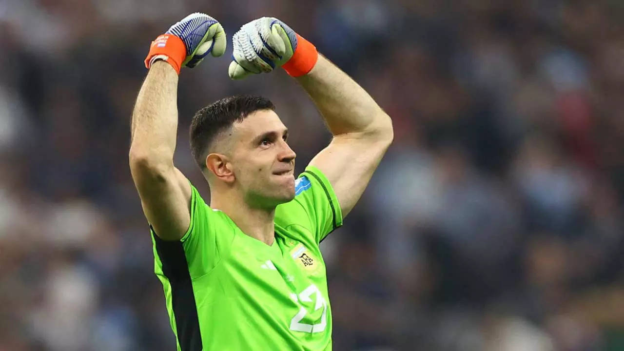 Argentina getting better and better, says Emiliano Martinez