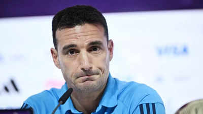 Argentina's Lionel Scaloni on the cusp of joining World Cup coaching greats