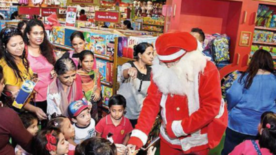 Santas in demand at restaurants, malls & Christmas party venues in Pune