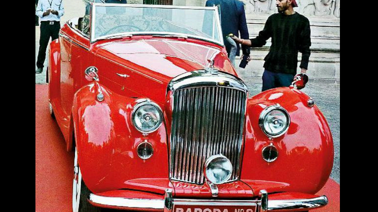 Vadodara: 60 years on, Gaekwads reunite with 'maharani'; homecoming for  costliest Bentley | Vadodara News - Times of India