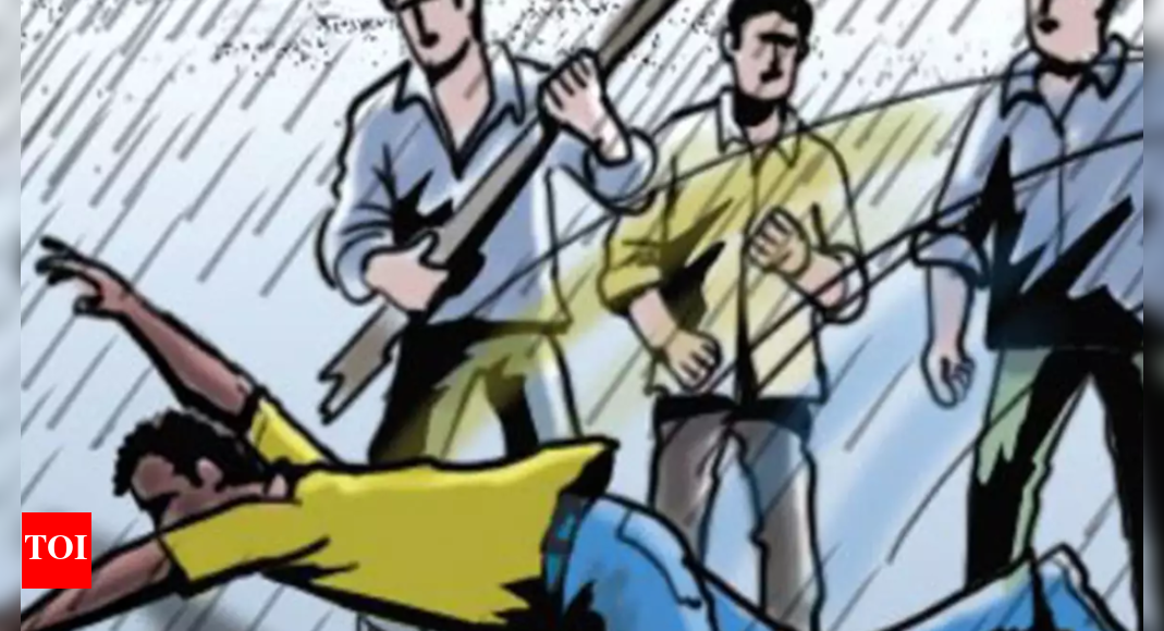 Noida: Thrashed by seniors in hostel, student has shoulder fractures ...