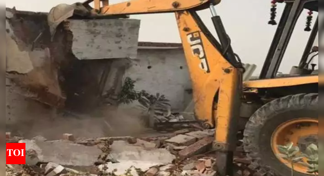 Colonies: 15 Illegal Colonies Built On Agri Land Demolished | Gurgaon ...
