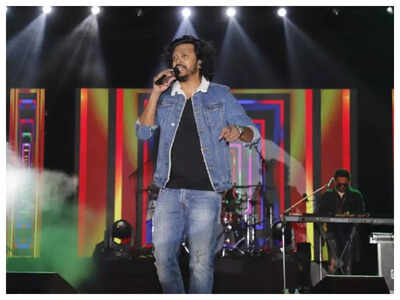 'Current Laga Re' singer Nakash Aziz lauds accessibility of music in ...