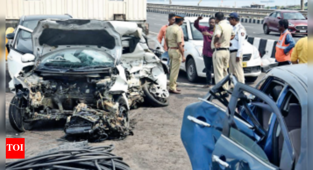 मुंबई सी लिंक हादसा: सत्र अदालत ने एसयूवी ड्राइवर को जमानत देने से इनकार किया |  मुंबई समाचार – टाइम्स ऑफ इंडिया