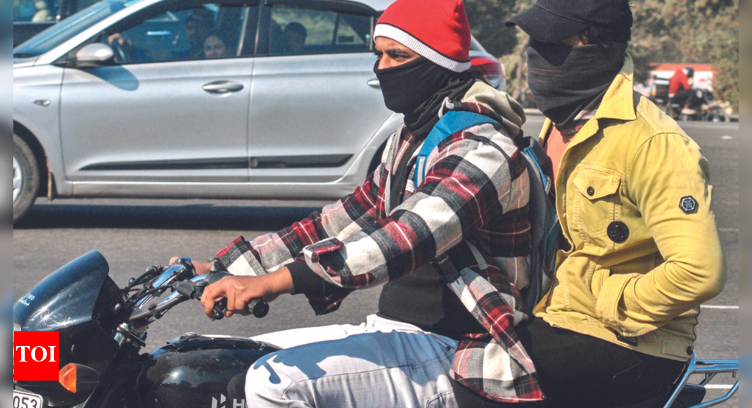 न्यूनतम तापमान मामूली अधिक, अभी भी 10°c से नीचे |  गुड़गांव समाचार – टाइम्स ऑफ इंडिया