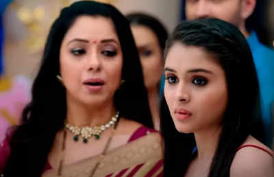 Anupamaa schools Pakhi for her behaviour, says she only cares for herself