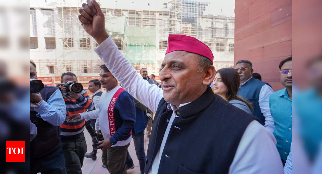 उत्तर प्रदेश: 2024 लोकसभा चुनाव के लिए समाजवादी पार्टी से हाथ मिला सकते हैं छोटे दल |  लखनऊ समाचार – टाइम्स ऑफ इंडिया