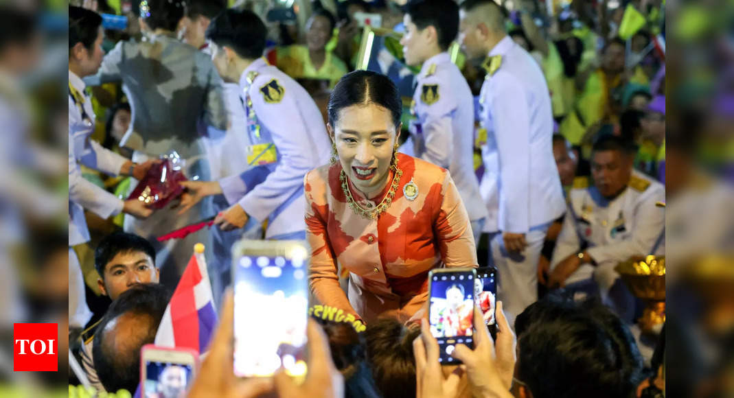 Thai king's daughter Bajrakitiyabha Mahido receiving heart, lungs ...