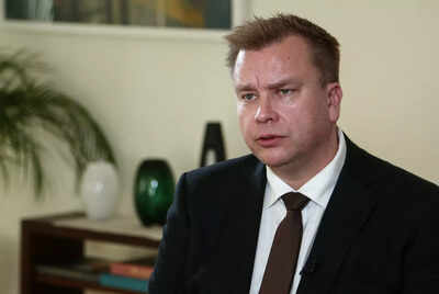No big deal for Finns as defense chief takes paternity leave