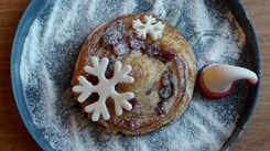 Watch: How to make Cranberry Roll