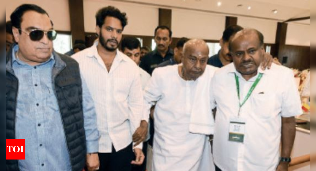 Kumaraswamy: Son rise in JD(S) as GT Harishgowda, Nikhil Kumaraswamy ...