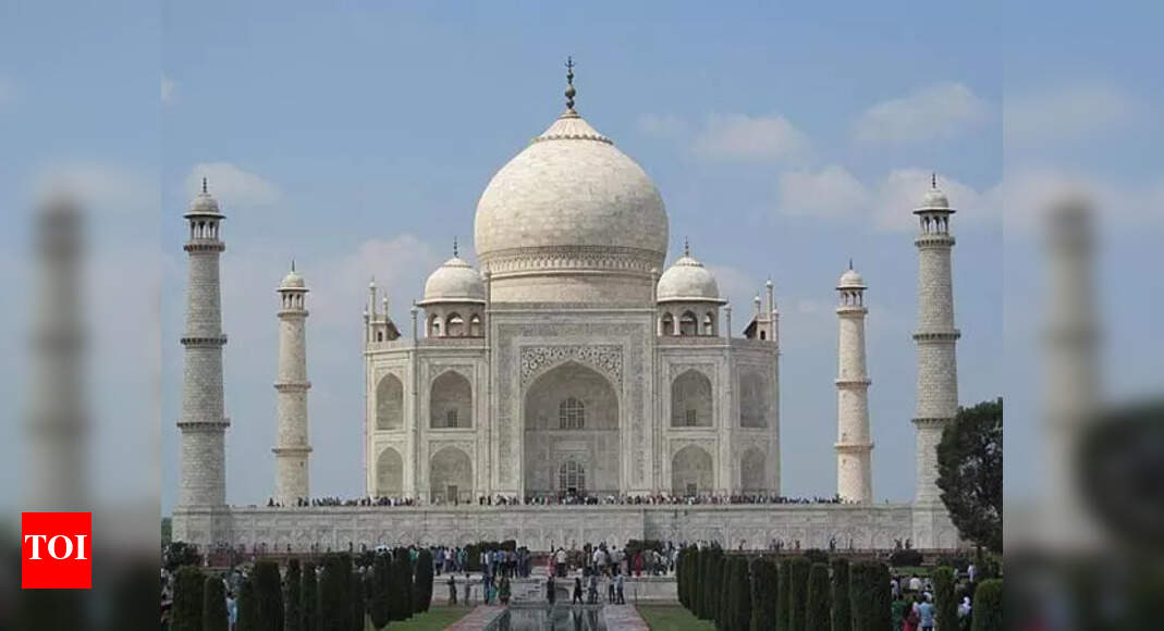 Taj Mahal Taj Mahal gets 1.5 Lakh property, water tax notices from