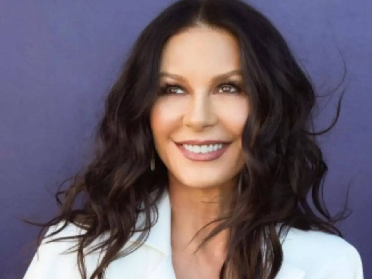 Catherine Zeta-Jones posts a new video with Michael Douglas from Goa:  'India, we love you!