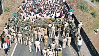 Karnataka says won't cede an inch, to pass resolution on border