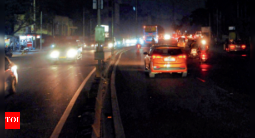 Blackout in Hyderabad? Streetlights on blink, shadows lurk, SOS calls
