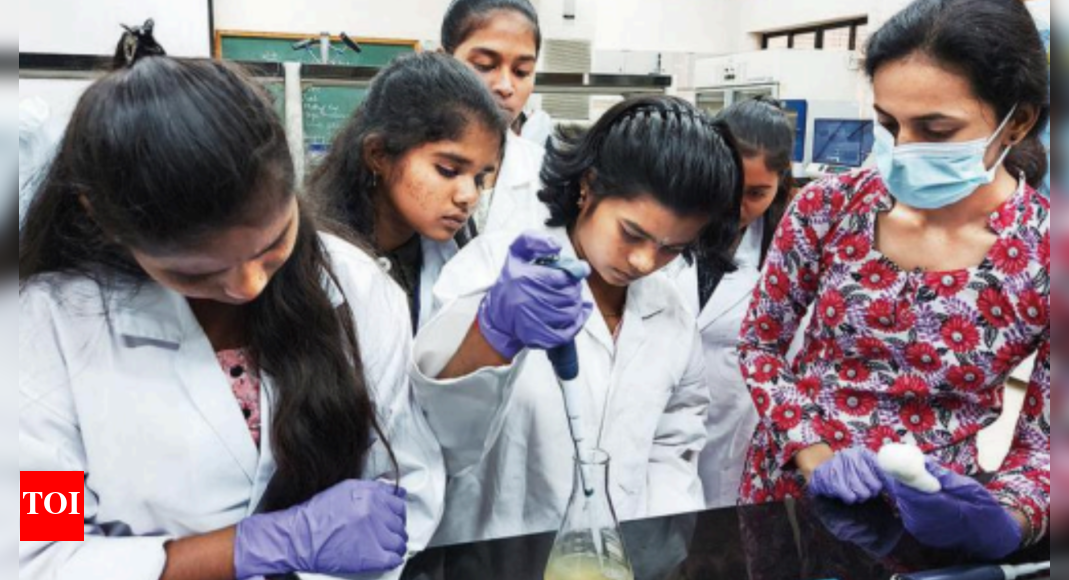 Iisc 18 Girls From Govt Schools Enjoy Handson Science Learning At