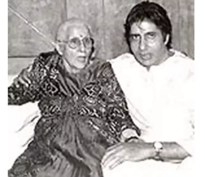 Amitabh Bachchan remembers mom Teji on her death anniversary, reveals what happened during her final moments