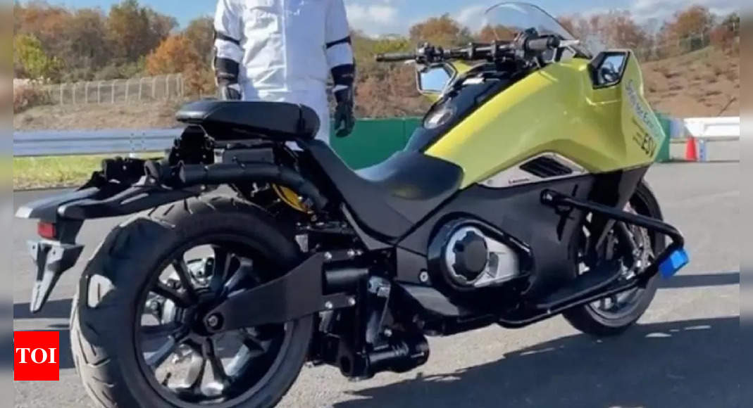 Self balancing bikes Honda semi autonomous motorcycle tech