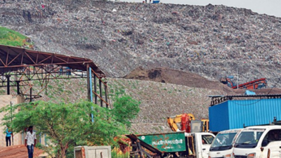 Delhi's Okhla landfill first to see stop on fresh dumping