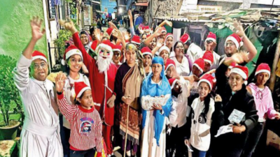 After 2 years, carollers go door-to-door with season's songs in