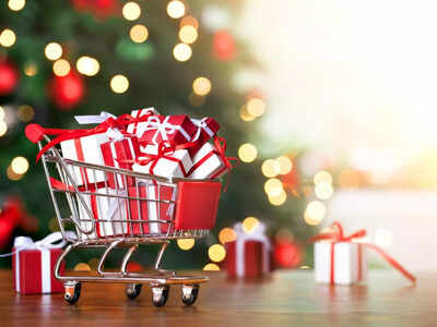 Merry Christmas 2025: Top 50 Wishes, Messages, Quotes, Images and Greetings to share with your friends and family on Christmas