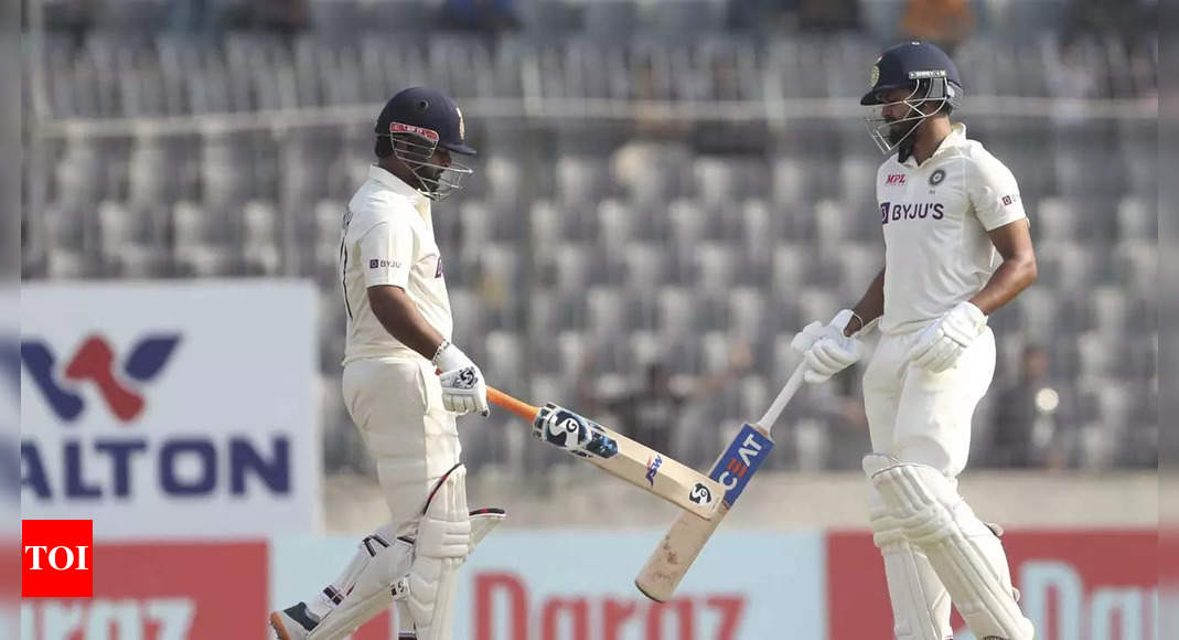 Ind vs Ban 2nd Test Live Updates: India eye domination with the bat against Bangladesh on Day 2  – The Times of India