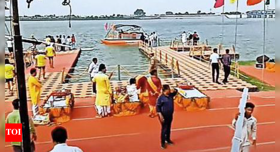 Boat Club Ganga aarti, laser shows likely as Kanpur Boat Club opens