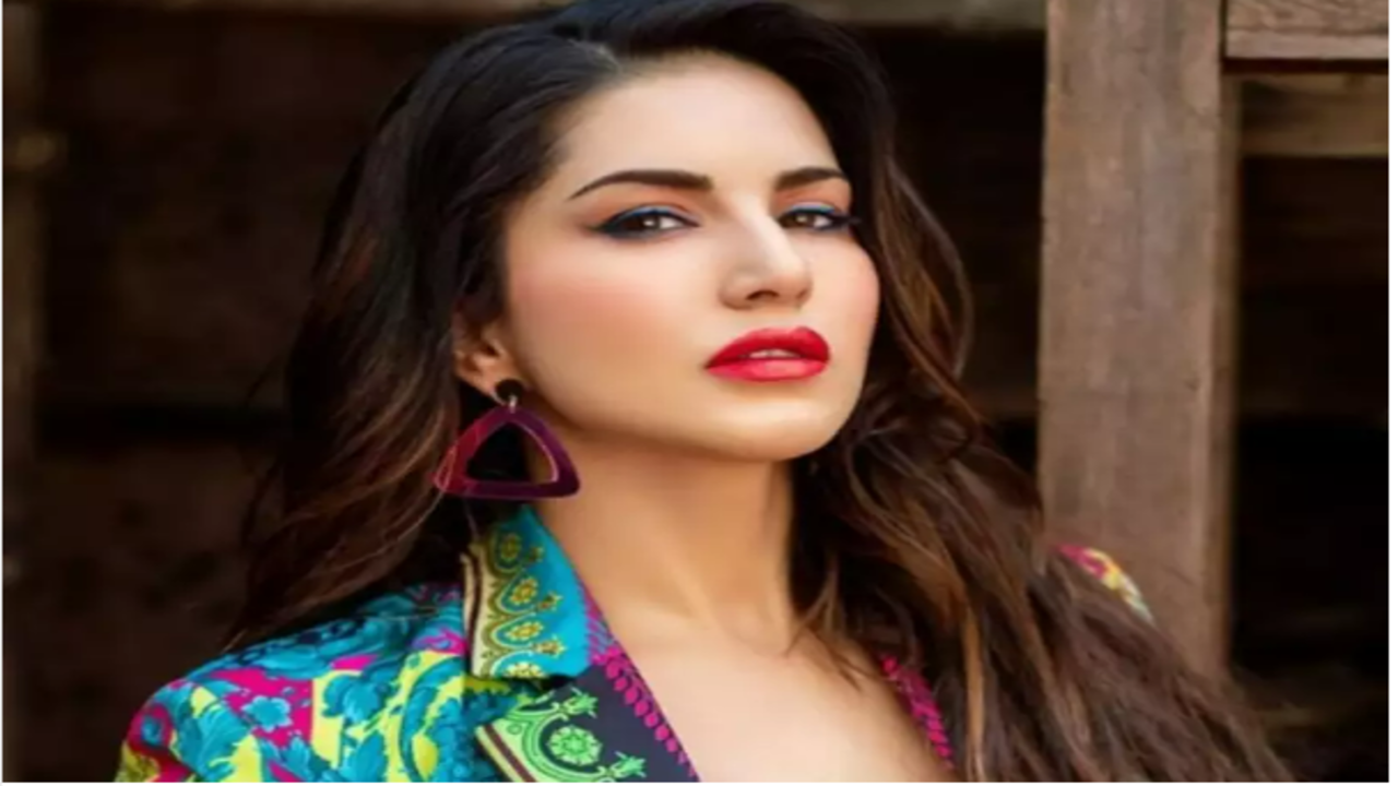 Sunny Leone opens up on being trolled at the age of 19-20, reveals she used  to get hate mails from India | Hindi Movie News - Times of India