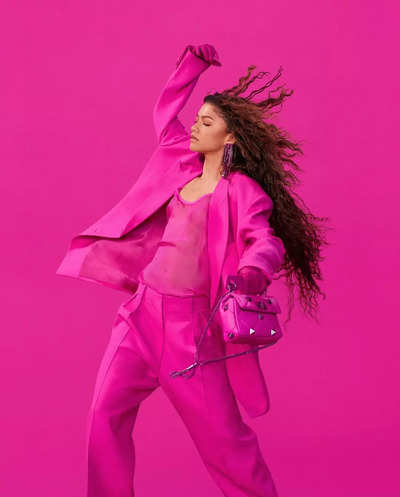 Era of the Magentaverse: Why Pantone's Viva Magenta is perfect for the  holiday season - Times of India