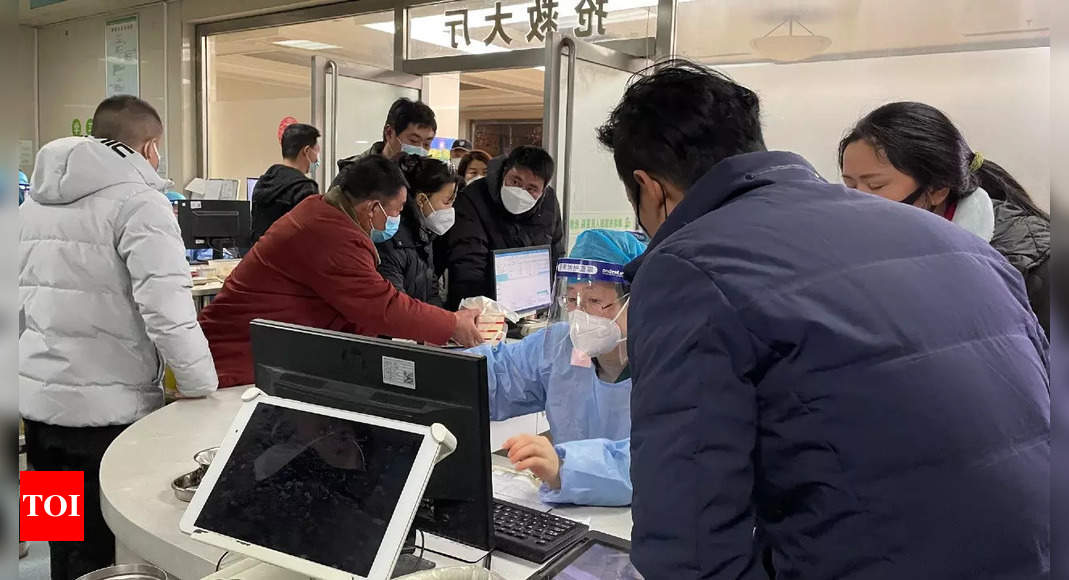 Packed ICUs, crowded crematoriums: Covid roils Chinese towns – Times of India