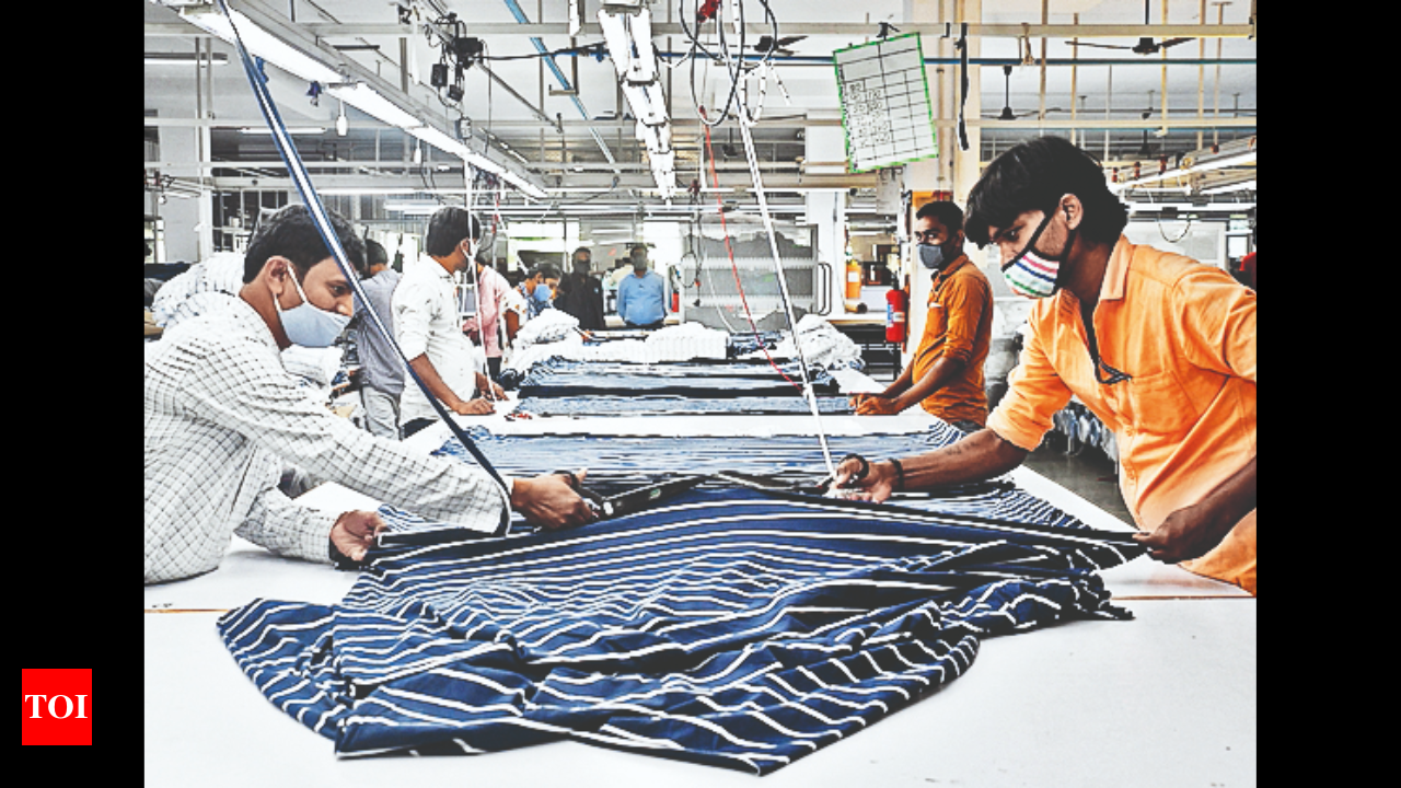 Garment Bizmen Tense Over Continuation Of Massive Slump