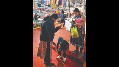 Khadi exhibition sees a sale of Rs 1.5 crore, draws crowd