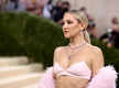 
We do a song, we pass the ball: Kate Hudson reveals her family's "fun, silly" holiday tradition
