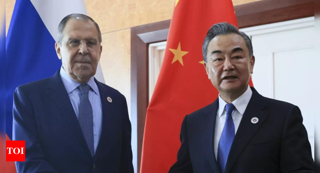 China's Foreign Minister Signals Deeper Ties With Russia - Times Of India