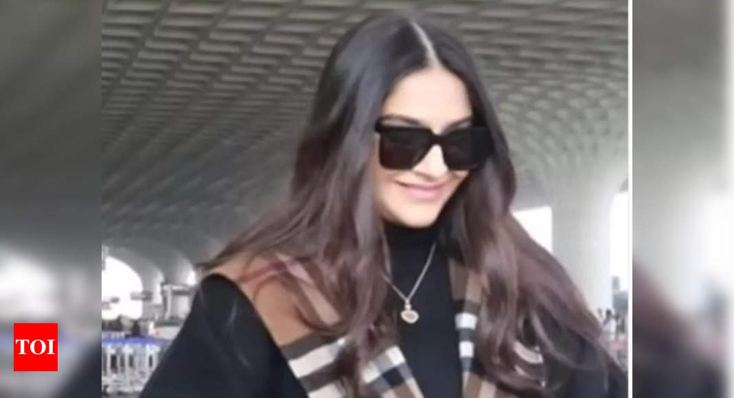 Sonam Kapoor spotted at the airport, politely requests paps to not take Vayu’s pictures – Watch video – Times of India