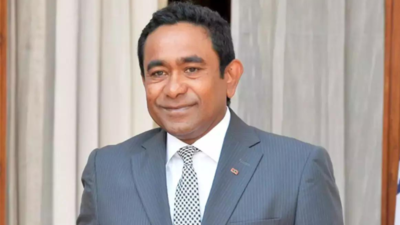 Ex-Maldives leader gets 11 years for money laundering, bribe