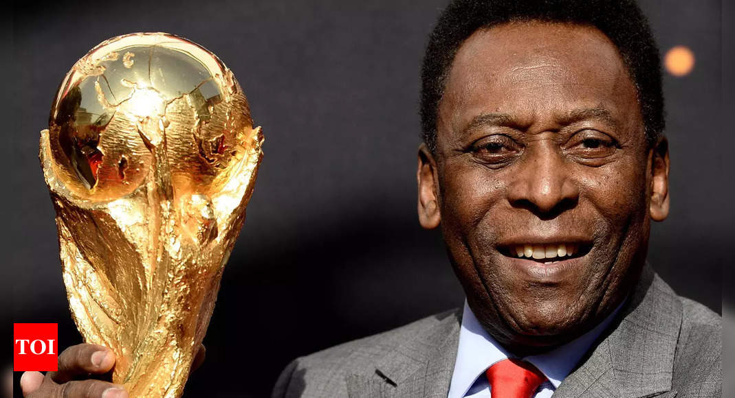 Pele’s family gather at his hospital bedside for Christmas | Football News – Times of India