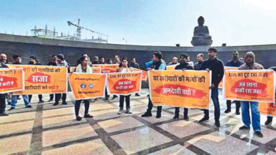 Braving chill, Homebuyers in Noida hit the streets again