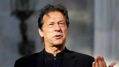 'Will not accept a weak govt this time,' says Imran Khan