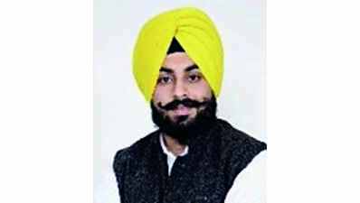Will not allow private school to ‘loot’ students: Bains