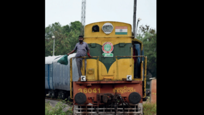 16,000 animals run over by trains every year; Uttar Pradesh tops list