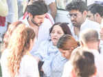 Tunisha Sharma funeral: Ashnoor Kaur, Avneet Kaur and others bid a teary farewell, Vanita Sharma faints at daughter's last rites