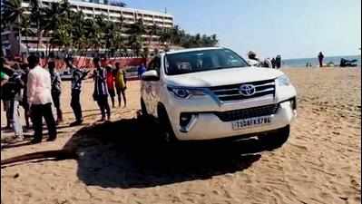 Karnataka tourist arrested for driving car on Bogmalo beach