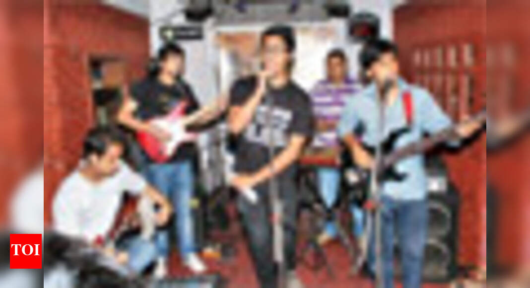 Rock show by Indian Blue | Hindi Movie News - Times of India