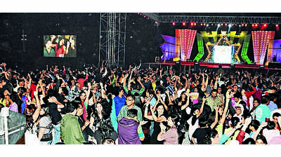 Coastal districts gear up to welcome New Year in style