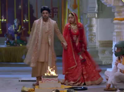 Aakash grabs headlines for 'sindoor scene'