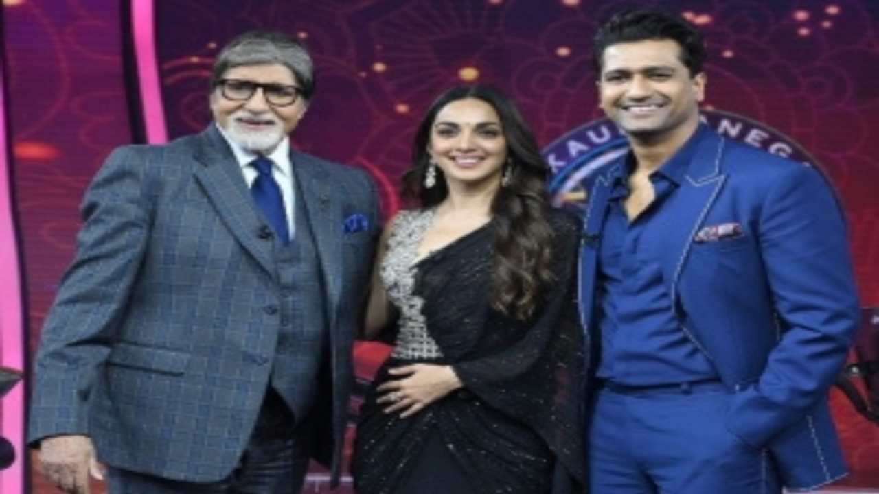 Vicky Kaushal to Big B One of the best awards I received was your