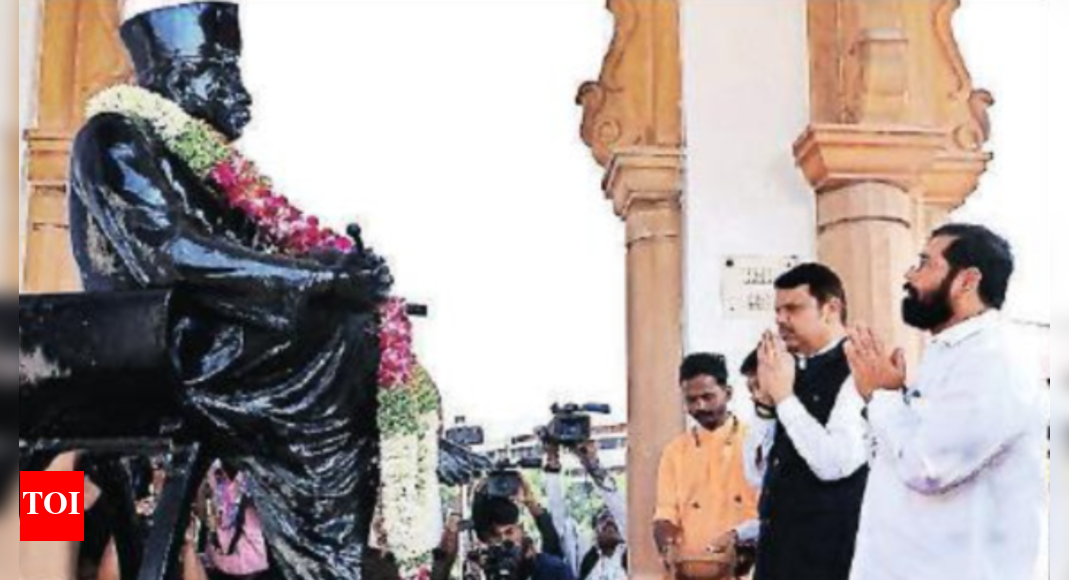 RSS मुख्यालय पहुंचे महाराष्ट्र के मुख्यमंत्री एकनाथ शिंदे, कहा यह ‘प्रेरणा का स्रोत’ है |  नागपुर समाचार – टाइम्स ऑफ इंडिया